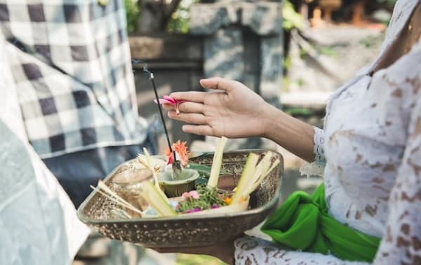 4 Teori Masuknya Hindu Budha ke Indonesia, Mana yang Paling Benar? Ini Jawabannya 4 Teori Masuknya Hindu Budha ke Indonesia, Mana yang Paling Benar? Ini Jawabannya