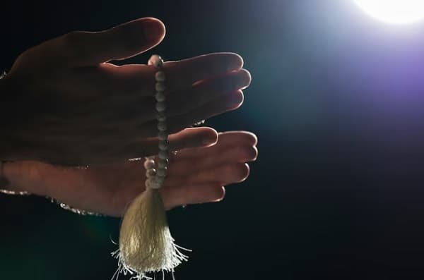 Malam Lailatul Qadar Jatuh Tanggal Berapa? Ini 3 Rumus dari Imam Ghazali Malam Lailatul Qadar Jatuh Tanggal Berapa? Ini 3 Rumus dari Imam Ghazali