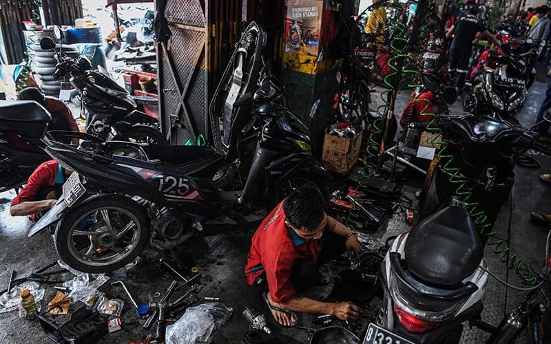Penyebab Motor Karbu Brebet Saat Digas dan Cara Mengatasi, Pahami 7 Hal Ini! Penyebab Motor Karbu Brebet Saat Digas dan Cara Mengatasi, Pahami 7 Hal Ini!