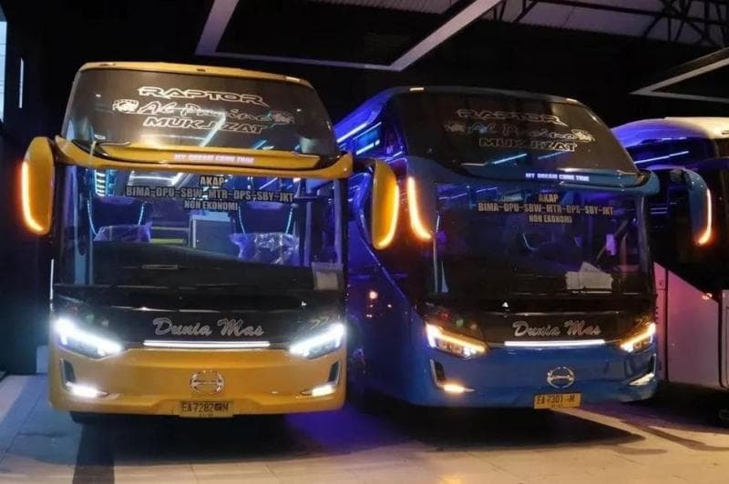 PO Dunia Mas Rilis Dua Bus Baru Garapan Karoseri Laksana, Dilengkapi Sofa Panjang PO Dunia Mas Rilis Dua Bus Baru Garapan Karoseri Laksana, Dilengkapi Sofa Panjang