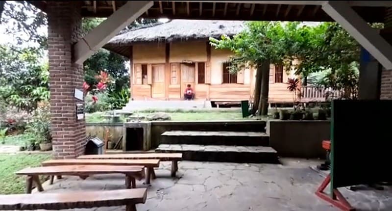 Kampung Unik di Cimahi, Singgah ke Desa Terpencil yang Warganya Tidak Makan Nasi sejak Lahir Kampung Unik di Cimahi, Singgah ke Desa Terpencil yang Warganya Tidak Makan Nasi sejak Lahir