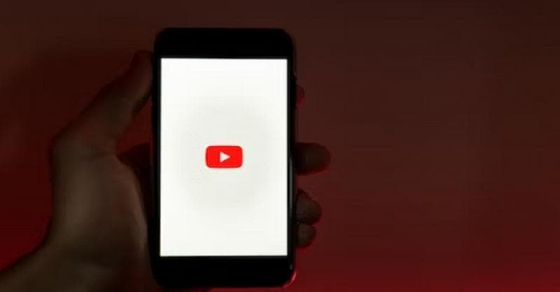 Cara Mengunci Layar YouTube di Android dan iOS Cara Mengunci Layar YouTube di Android dan iOS