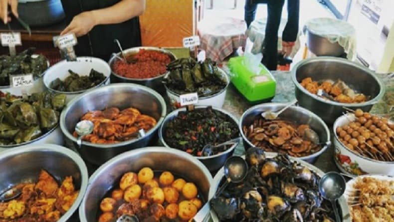 Makanan Khas Cirebon, Nasi Jamblang dan Tahu Gejrot Melegenda Makanan Khas Cirebon, Nasi Jamblang dan Tahu Gejrot Melegenda