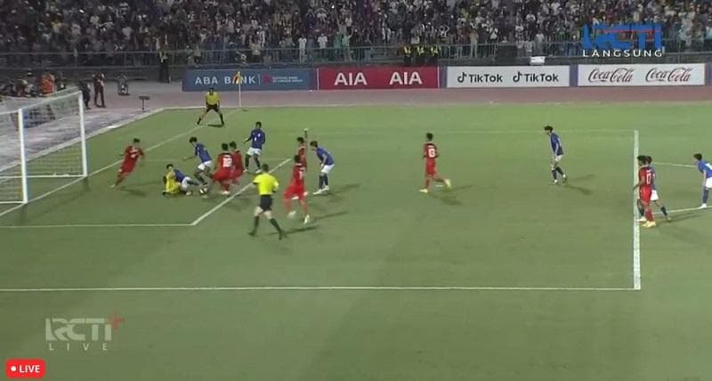 Adi Satryo Gagalkan Penalti Kamboja, Indonesia Masih Unggul 2-1 di Akhir Babak Kedua
