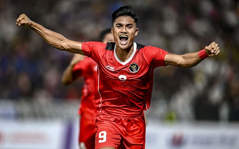 Selebrasi Ramadhan Sananta Cetak 2 Gol untuk Timnas Indonesia di Babak Pertama Selebrasi Ramadhan Sananta Cetak 2 Gol untuk Timnas Indonesia di Babak Pertama