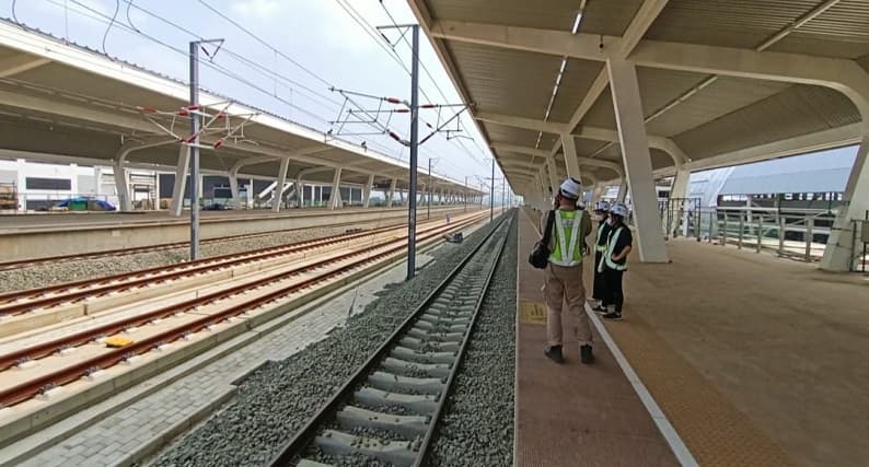 PUPR Bakal Proses Pembebasan Lahan Akses Tol ke Stasiun Kereta Cepat Karawang PUPR Bakal Proses Pembebasan Lahan Akses Tol ke Stasiun Kereta Cepat Karawang
