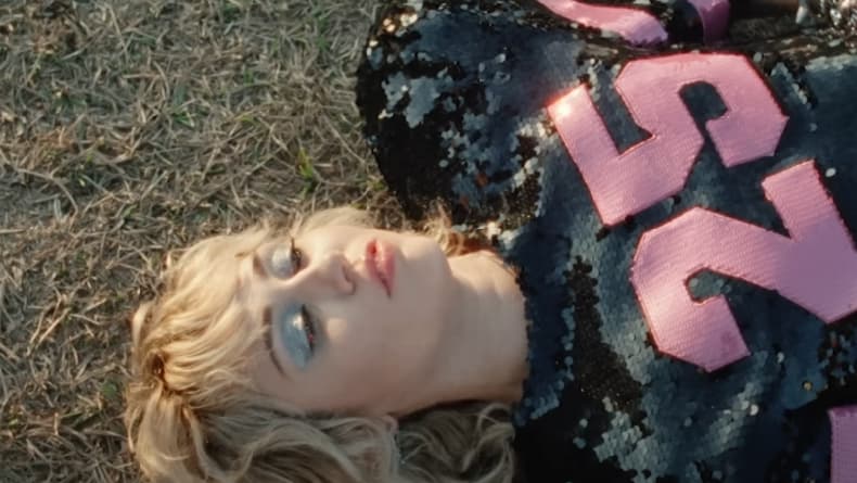 Lirik Lagu Angels Like You - Miley Cyrus dan Terjemahannya, Viral di TikTok! Lirik Lagu Angels Like You - Miley Cyrus dan Terjemahannya, Viral di TikTok!