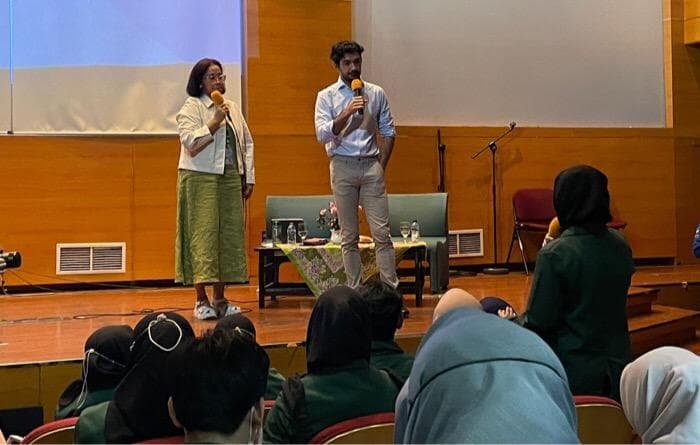 Momen Reza Rahardian Isi Kuliah di UNJ, Bahas Apa Ya? Momen Reza Rahardian Isi Kuliah di UNJ, Bahas Apa Ya?