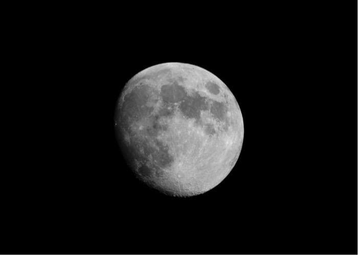 Kisah Charles Duke Jadi Orang Termuda yang Mendarat di Bulan Kisah Charles Duke Jadi Orang Termuda yang Mendarat di Bulan