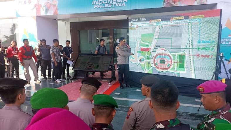 Polisi: Penonton FIFA Matchday Indonesia Vs Palestina Dilarang Bawa Flare ke GBT Polisi: Penonton FIFA Matchday Indonesia Vs Palestina Dilarang Bawa Flare ke GBT