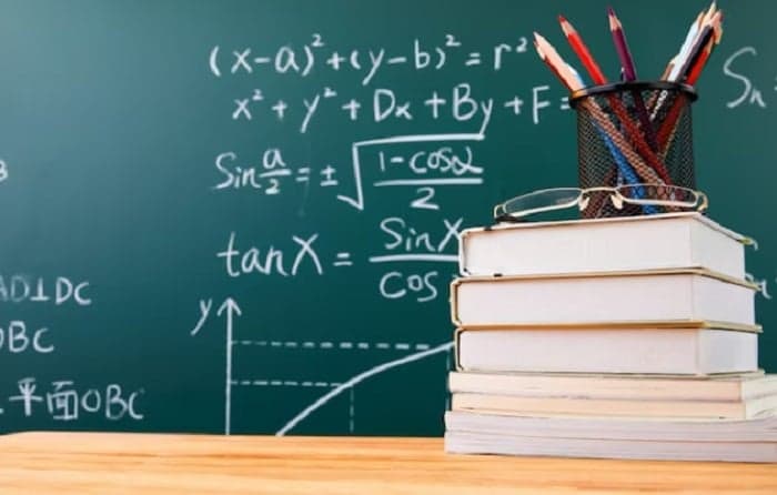 7 Contoh Soal Merasionalkan Bentuk Akar dan Pembahasannya 7 Contoh Soal Merasionalkan Bentuk Akar dan Pembahasannya