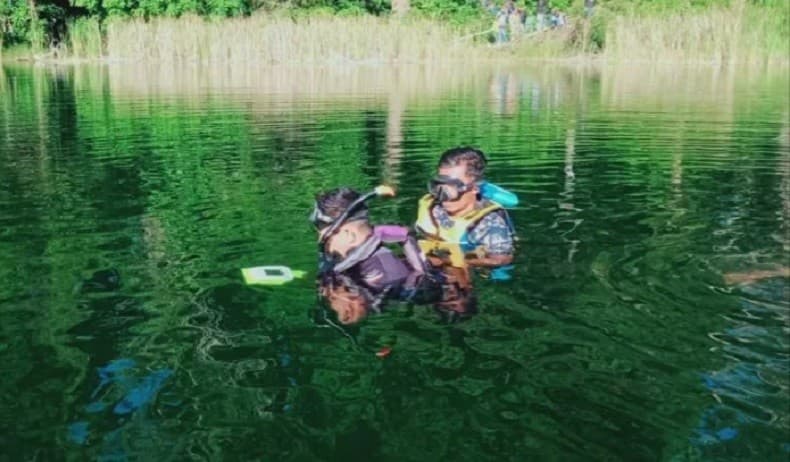 Remaja Tenggelam di Danau Rana Kulan Ditemukan Tewas di Kedalaman 10 Meter Remaja Tenggelam di Danau Rana Kulan Ditemukan Tewas di Kedalaman 10 Meter
