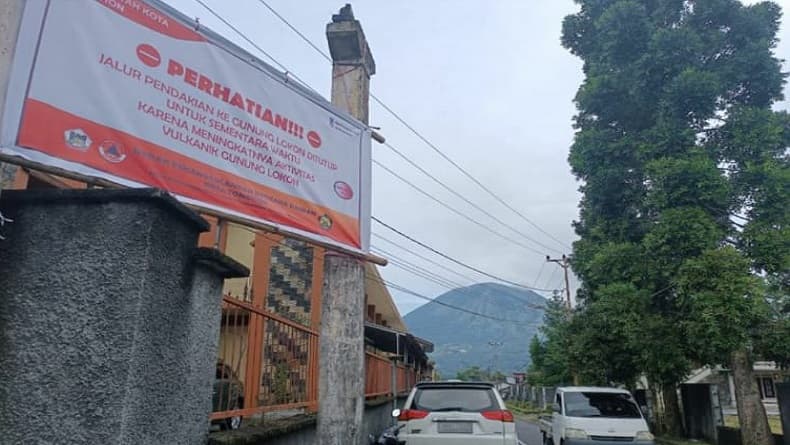 Waspada Erupsi, Jalur Pendakian Gunung Lokon Ditutup Sementara Waspada Erupsi, Jalur Pendakian Gunung Lokon Ditutup Sementara