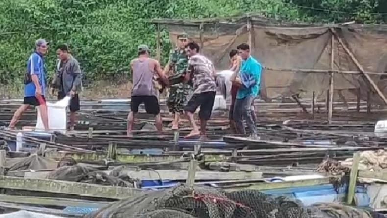 Peternak Ikan Tenggelam di Sungai Batanghari akibat Tersetrum Listrik Ditemukan Tewas Peternak Ikan Tenggelam di Sungai Batanghari akibat Tersetrum Listrik Ditemukan Tewas
