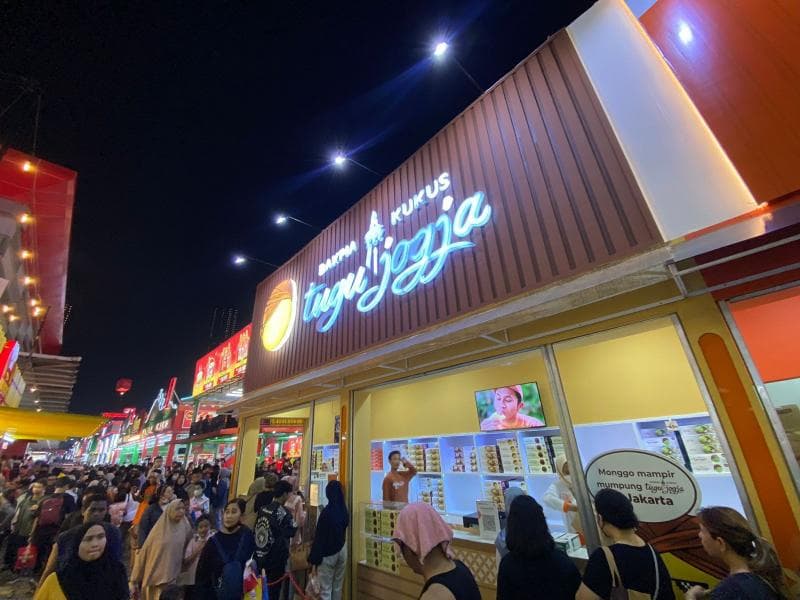Wajib Dibeli, Ini 3 Oleh-Oleh Khas Daerah yang Ada di Jakarta Fair 2023 Wajib Dibeli, Ini 3 Oleh-Oleh Khas Daerah yang Ada di Jakarta Fair 2023