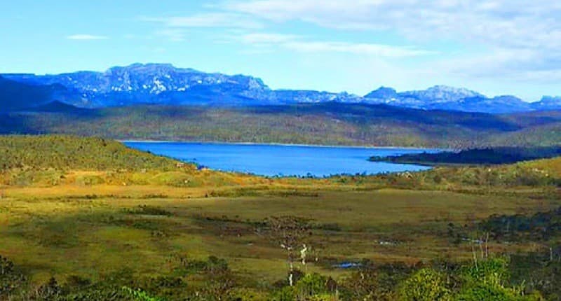 5 Kampung Unik di Wamena Punya Pemandangan Layaknya Surga, seperti Ini Suasananya! 5 Kampung Unik di Wamena Punya Pemandangan Layaknya Surga, seperti Ini Suasananya!