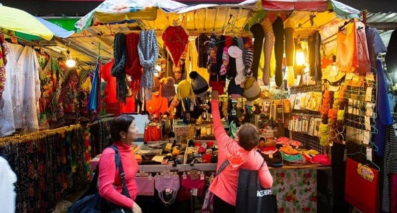 13 Tempat Belanja Baju Murah di Hong Kong, Beli Barang Branded Bisa Ditawar! 13 Tempat Belanja Baju Murah di Hong Kong, Beli Barang Branded Bisa Ditawar!