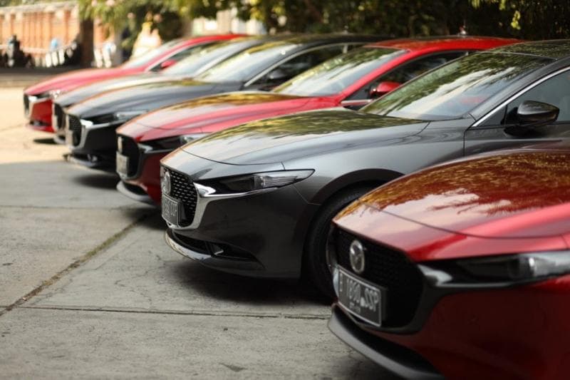 Mobil Mazda Warna Merah Lebih Mahal dari Warna Lain, Mitos atau Fakta? Mobil Mazda Warna Merah Lebih Mahal dari Warna Lain, Mitos atau Fakta?
