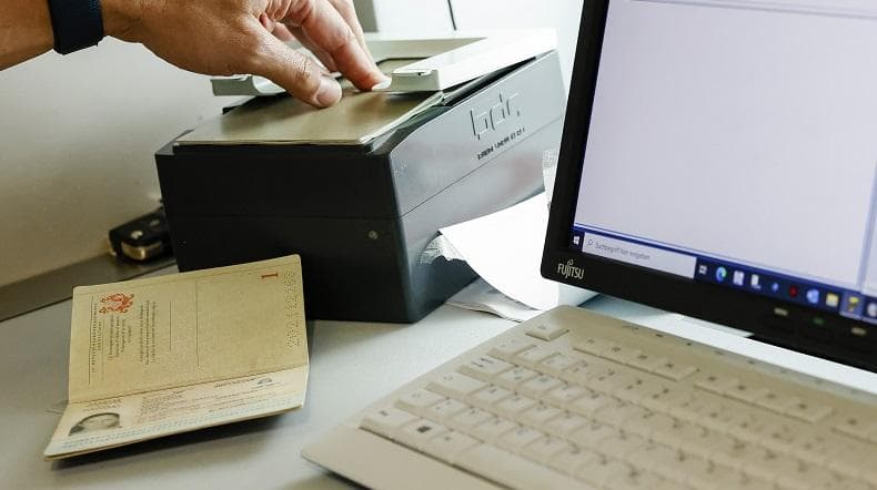 Urutan Negara dengan Paspor Terkuat di ASEAN, Indonesia Nomor Berapa? Urutan Negara dengan Paspor Terkuat di ASEAN, Indonesia Nomor Berapa?