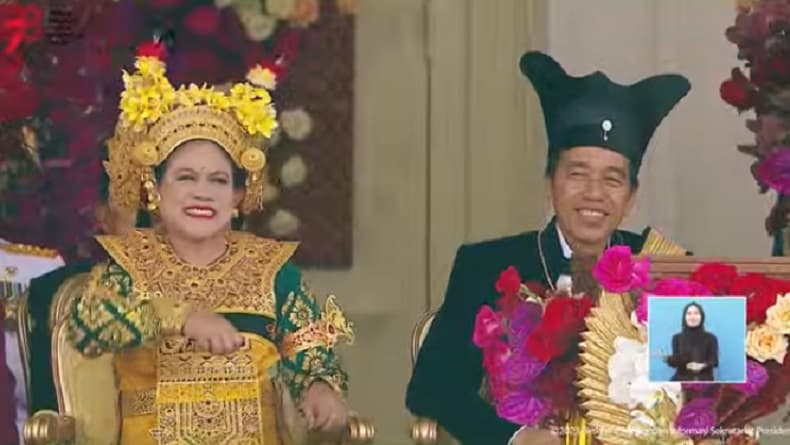 Potret Iriana Jokowi Pakai Baju Adat Bali Tari Legong, Asik Menari Dengar Lagu Nona Manis Potret Iriana Jokowi Pakai Baju Adat Bali Tari Legong, Asik Menari Dengar Lagu Nona Manis