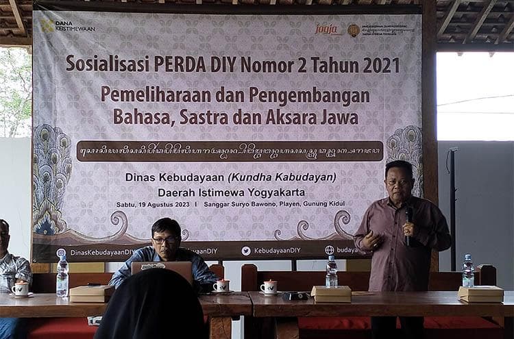 DPRD DIY Prihatin Aksara Jawa dan Unggah Ungguh Luntur di Masyarakat Jogja DPRD DIY Prihatin Aksara Jawa dan Unggah Ungguh Luntur di Masyarakat Jogja