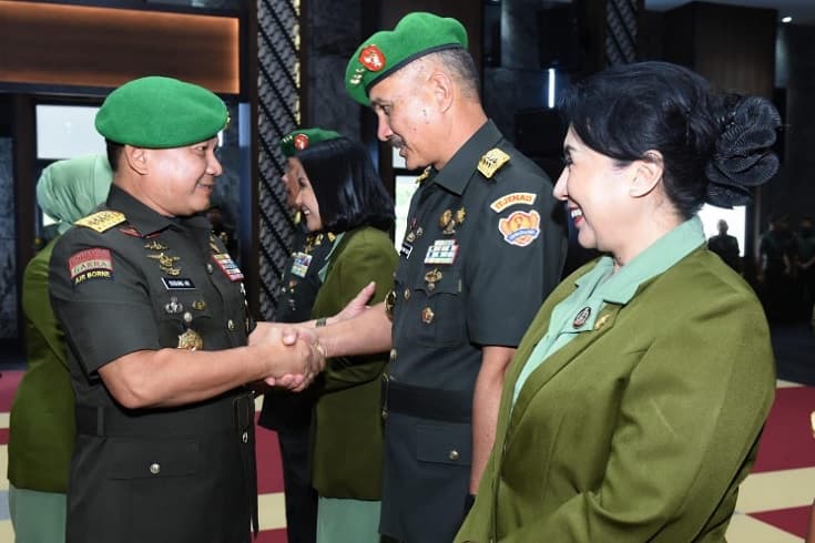 KSAD Jenderal Dudung Pimpin Sertijab 14 Jabatan Strategis TNI AD, Ini Pesannya KSAD Jenderal Dudung Pimpin Sertijab 14 Jabatan Strategis TNI AD, Ini Pesannya