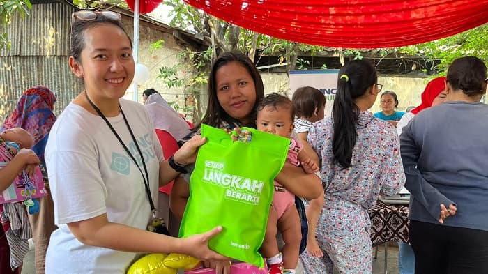 Cegah Stunting, MNC Peduli dan PT Lemonilo Indonesia Bagikan Makanan untuk Peserta Posyandu di Kelurahan Petojo Utara Cegah Stunting, MNC Peduli dan PT Lemonilo Indonesia Bagikan Makanan untuk Peserta Posyandu di Kelurahan Petojo Utara