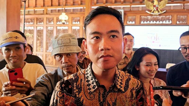 Gibran Cawapres Ilegal Trending Topic usai Anwar Usman Dicopot dari Ketua MK Gibran Cawapres Ilegal Trending Topic usai Anwar Usman Dicopot dari Ketua MK