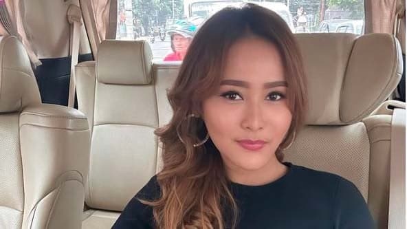 Penyanyi Dangdut Jawa Timur Terpopuler 2023, Nomor 3 Terkenal dengan Goyang Ngebor Penyanyi Dangdut Jawa Timur Terpopuler 2023, Nomor 3 Terkenal dengan Goyang Ngebor