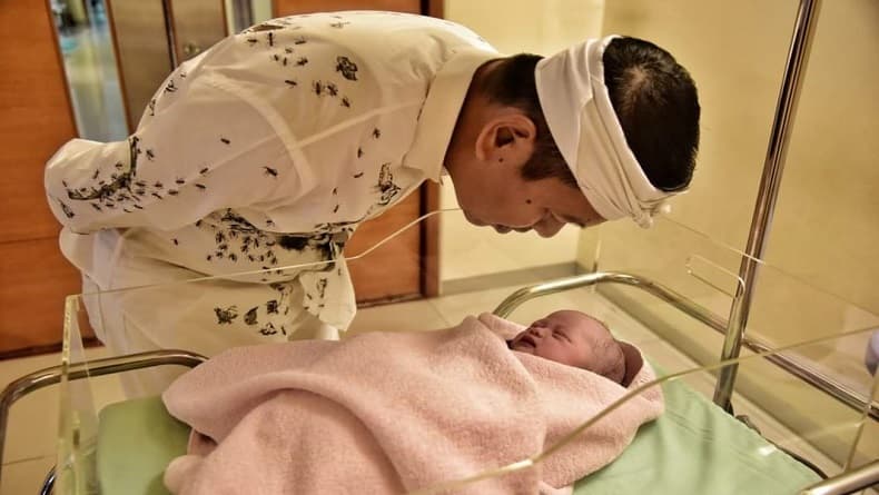 Upacara Adat Sunda untuk Kelahiran, Tanamkan Edukasi Sejak Dini Upacara Adat Sunda untuk Kelahiran, Tanamkan Edukasi Sejak Dini