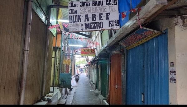 Pasar Tanah Abang Dikabarkan Sepi Pembeli Tergerus Toko Online, Menkop UKM Inspeksi Mendadak Pasar Tanah Abang Dikabarkan Sepi Pembeli Tergerus Toko Online, Menkop UKM Inspeksi Mendadak