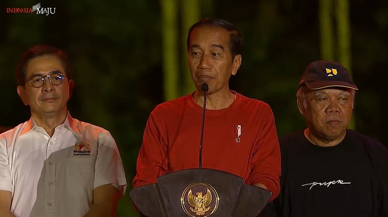Jokowi Berterima Kasih kepada Warga dan Pekerja IKN di Malam Apresiasi Nusantara Jokowi Berterima Kasih kepada Warga dan Pekerja IKN di Malam Apresiasi Nusantara