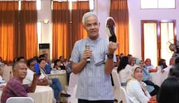 Ganjar Tekankan Pentingnya Regulasi bagi Pelaku UMKM saat Jadi Mentor Pengusaha se-Banten