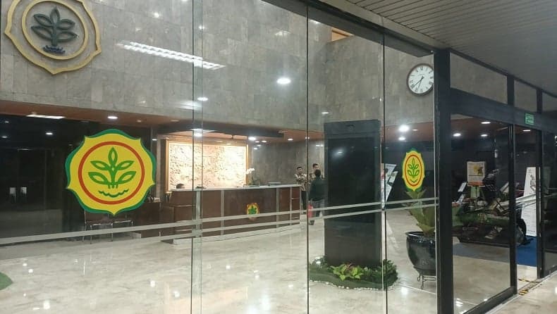 KPK Temukan Dokumen yang Diduga Akan Dimusnahkan saat Geledah Kantor Kementan KPK Temukan Dokumen yang Diduga Akan Dimusnahkan saat Geledah Kantor Kementan