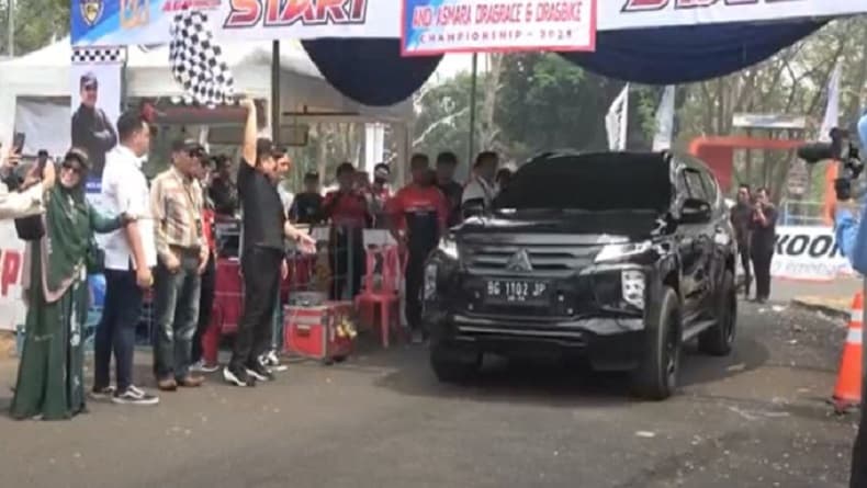 Bacaleg Partai Perindo Andi Asmara Gelar Drag Race dan Drag Bike Championship 2023 di Palembang Bacaleg Partai Perindo Andi Asmara Gelar Drag Race dan Drag Bike Championship 2023 di Palembang