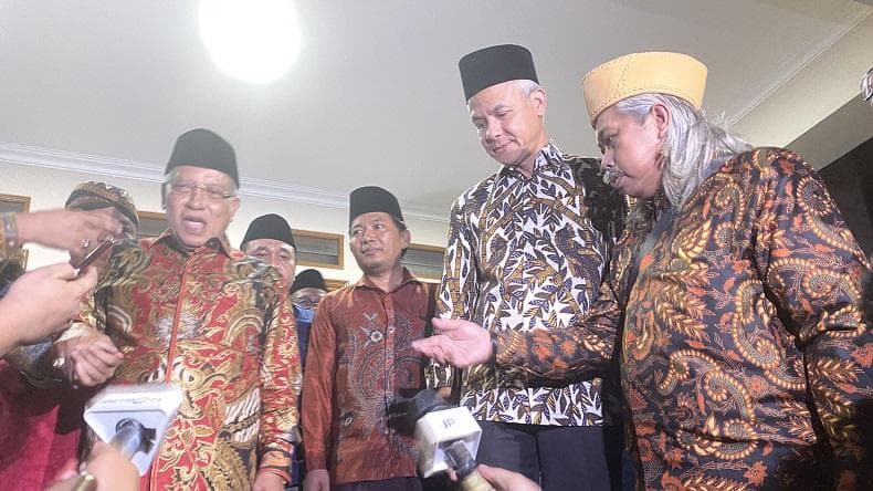 KH Said Aqil Doakan Ganjar Pranowo Jadi Presiden Berikutnya KH Said Aqil Doakan Ganjar Pranowo Jadi Presiden Berikutnya