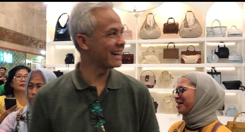 Akhir Pekan di Pameran Inacraft, Ganjar Pranowo: Bisa Keliling Seharian Penuh! Akhir Pekan di Pameran Inacraft, Ganjar Pranowo: Bisa Keliling Seharian Penuh!