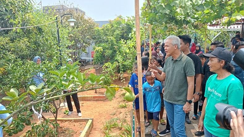 Ganjar Pranowo Ungkap Setiap Keluarga Bisa Berdaulat Pangan, Ini Caranya Ganjar Pranowo Ungkap Setiap Keluarga Bisa Berdaulat Pangan, Ini Caranya