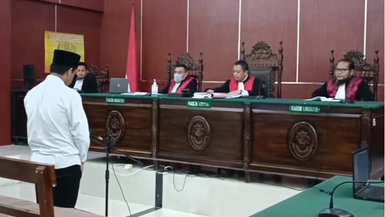 Pembunuh Mantan Pacar dengan Kloset Divonis 15 Tahun Penjara, Keluarga Korban Kecewa Pembunuh Mantan Pacar dengan Kloset Divonis 15 Tahun Penjara, Keluarga Korban Kecewa