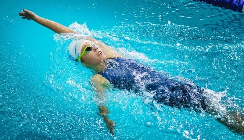 Teknik Dasar dan Manfaat Renang Gaya Punggung, Kamu Harus Tahu! Teknik Dasar dan Manfaat Renang Gaya Punggung, Kamu Harus Tahu!
