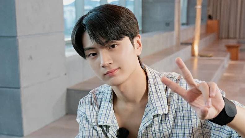 Profil dan Biodata Jay Enhypen, Idol K-Pop Kaya Raya yang Penuh Talenta! Profil dan Biodata Jay Enhypen, Idol K-Pop Kaya Raya yang Penuh Talenta!