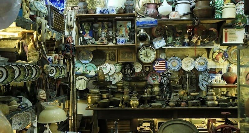 5 Tempat Wisata Dekat Stadion Manahan Solo, Nomor 3 Bisa Berburu Barang Antik 5 Tempat Wisata Dekat Stadion Manahan Solo, Nomor 3 Bisa Berburu Barang Antik