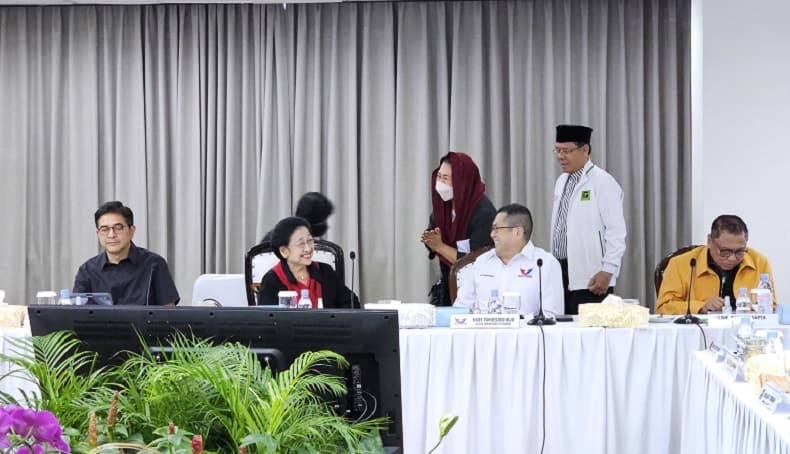 Para Ketum Pendukung Ganjar-Mahfud Kembali Gelar Rapat, Ini yang Dibahas Para Ketum Pendukung Ganjar-Mahfud Kembali Gelar Rapat, Ini yang Dibahas
