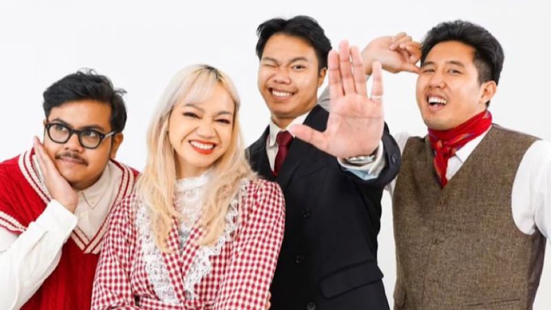 Lirik Lagu Love Epiphany - Reality Club dan Terjemahan, Punya Makna yang Manis tentang Cinta Lirik Lagu Love Epiphany - Reality Club dan Terjemahan, Punya Makna yang Manis tentang Cinta