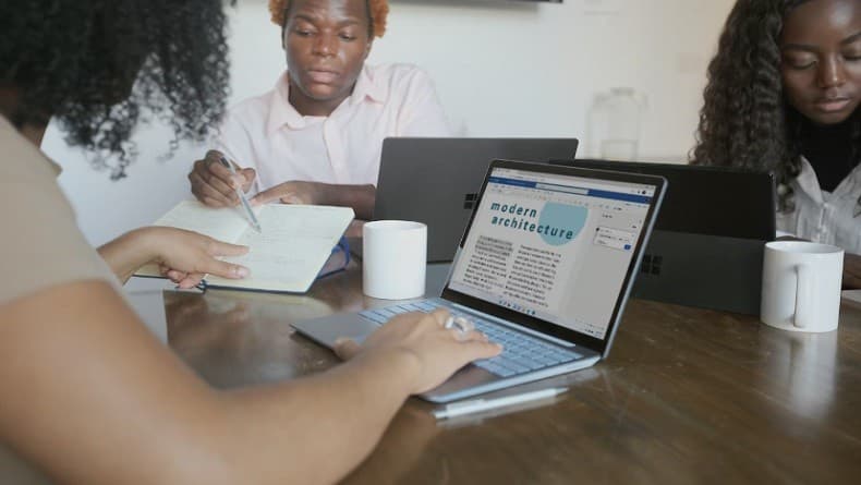 Cara Cek Typo di Word dengan Cepat Cara Cek Typo di Word dengan Cepat