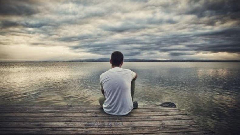 Tak Sama, Ini Bedanya Kesepian dengan Kesendirian Tak Sama, Ini Bedanya Kesepian dengan Kesendirian