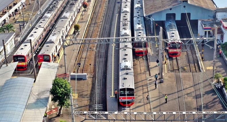 Tarif KRL Commuter Line Jabodetabek Mau Naik? Ini Penjelasan KCI Tarif KRL Commuter Line Jabodetabek Mau Naik? Ini Penjelasan KCI