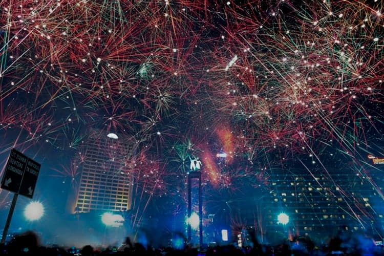 Hukum Merayakan Tahun Baru dalam Islam, Diperbolehkan atau Tidak? Hukum Merayakan Tahun Baru dalam Islam, Diperbolehkan atau Tidak?