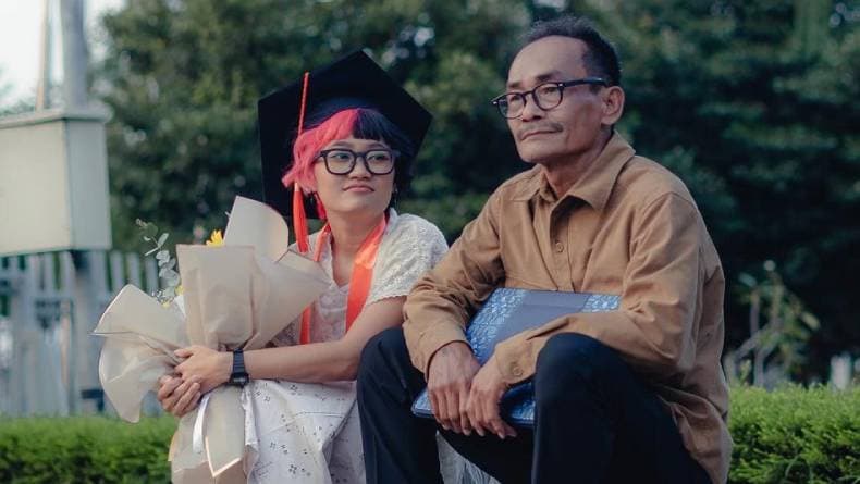 Profil dan Biodata Aci Resti, Komika yang Sukses Bikin Haru Netizen Profil dan Biodata Aci Resti, Komika yang Sukses Bikin Haru Netizen