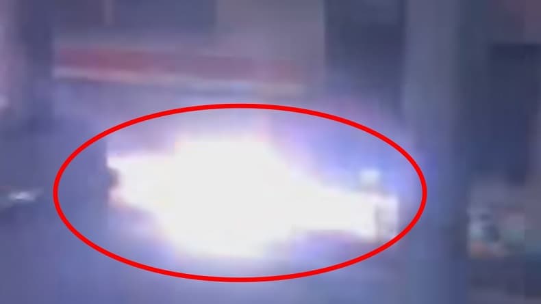 Viral Muncul Percikan Api di Bawah Gerbong KRL di Bojonggede, Ini Kata KAI Commuter Viral Muncul Percikan Api di Bawah Gerbong KRL di Bojonggede, Ini Kata KAI Commuter